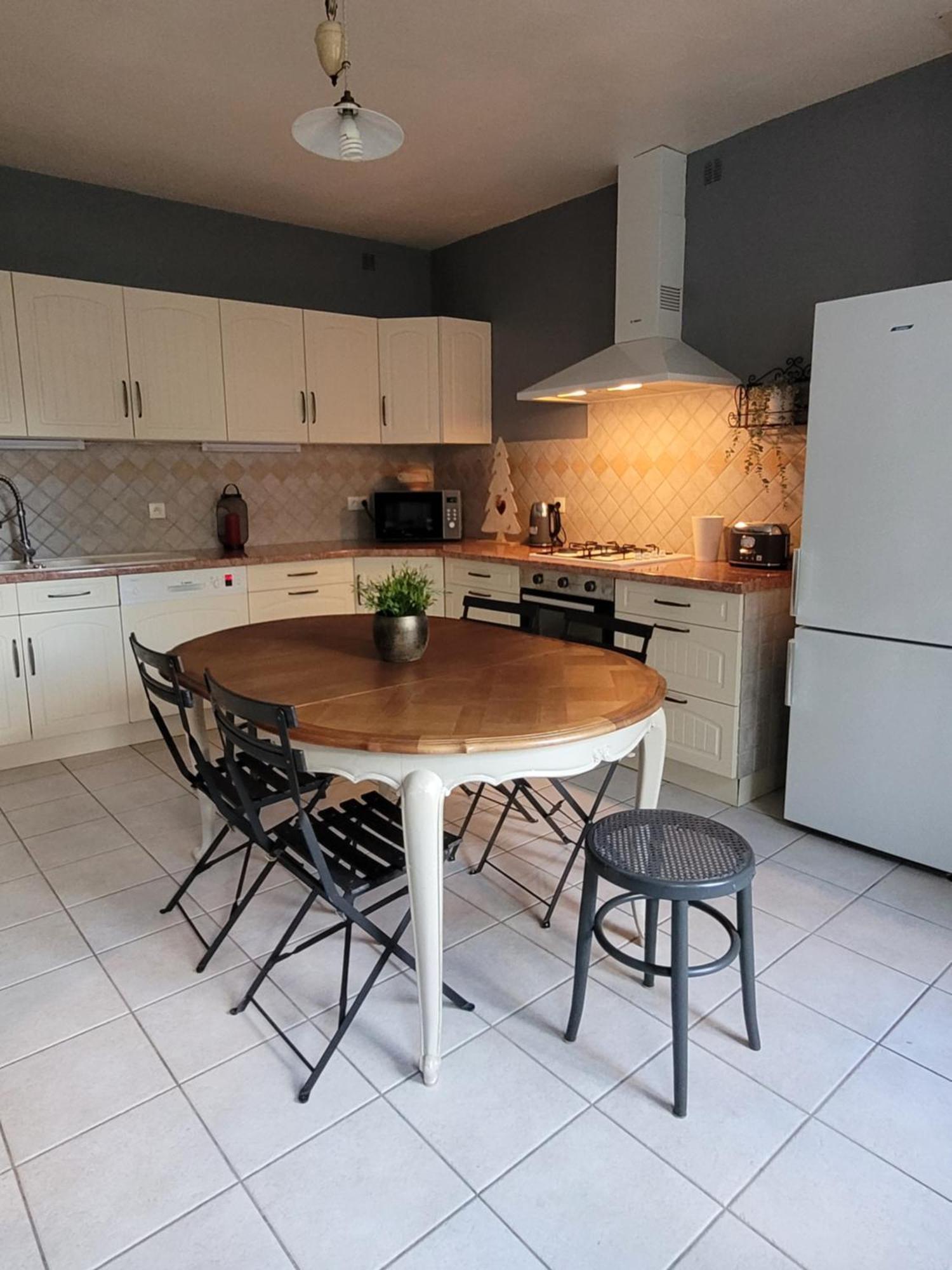 La Maison Aux Iris Pocé-sur-Cisse Exteriör bild