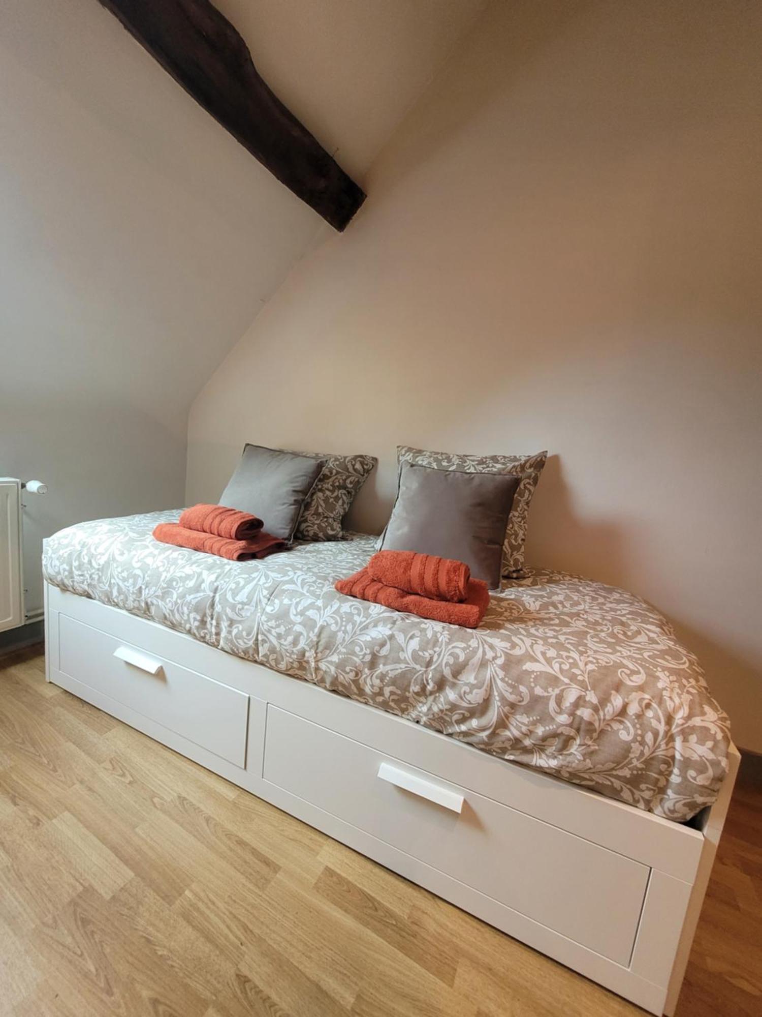 La Maison Aux Iris Pocé-sur-Cisse Exteriör bild